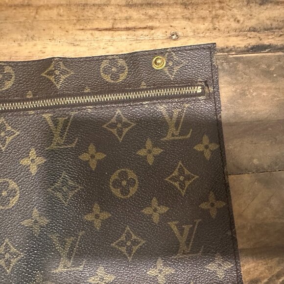Authentic Louis Vuitton Randonnée Pouch - Picture 6 of 7